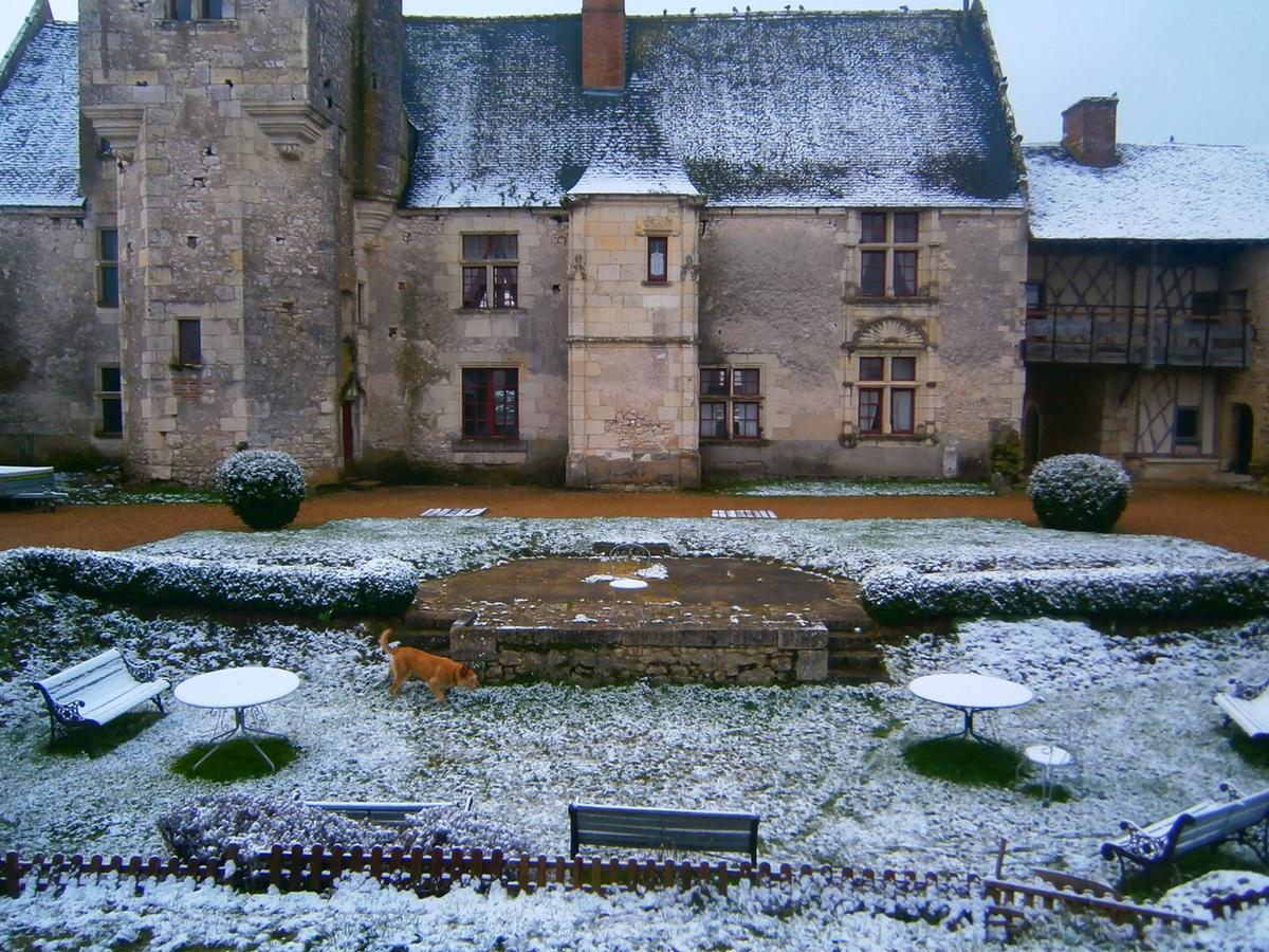 Chateau De Chémery Exterior foto